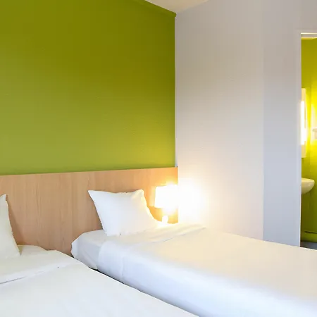 Hotel - 2 2*