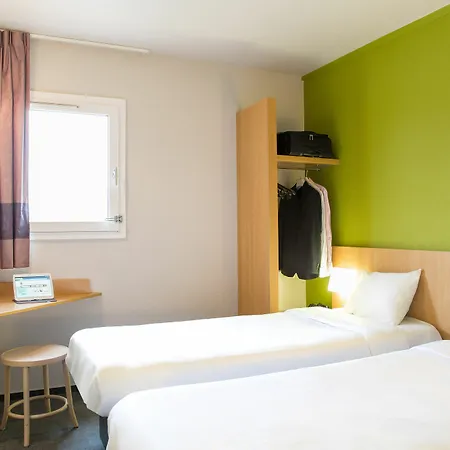 Hotel - 2 2*